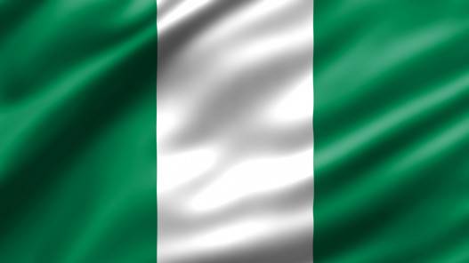 10 قتلى على الأقلّ إثر غرق قارب في نهر بشمال نيجيريا