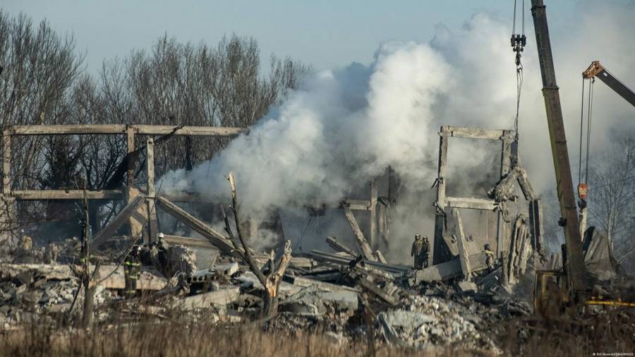 مقتل 8 في غارات على معاقل لـ داعش في أفغانستان