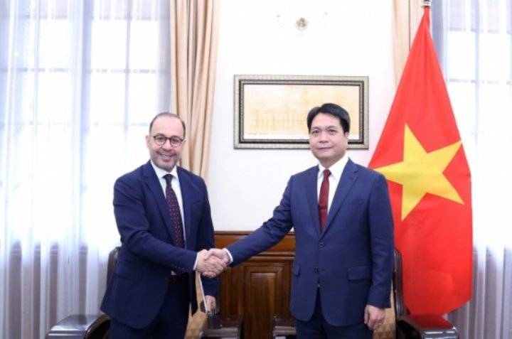 وزارة الخارجية الفيتنامية تتسلم نسخة من أوراق اعتماد سفير دولة قطر