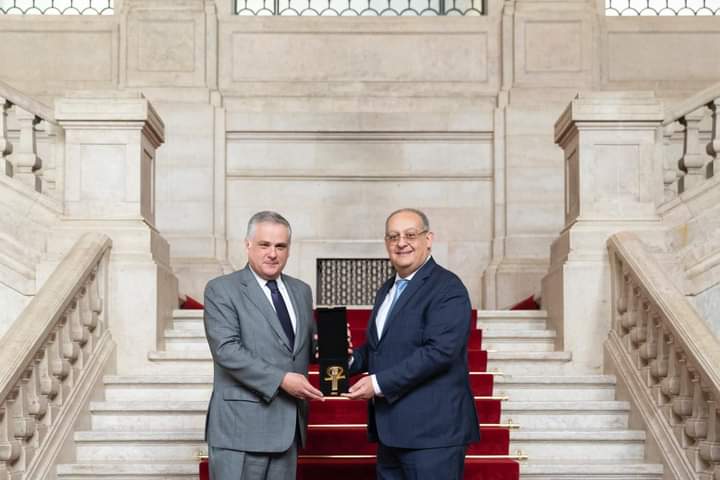 السفير المصري في لشبونة يلتقي رئيس وأعضاء مجموعة الصداقة البرتغاليةالمصرية