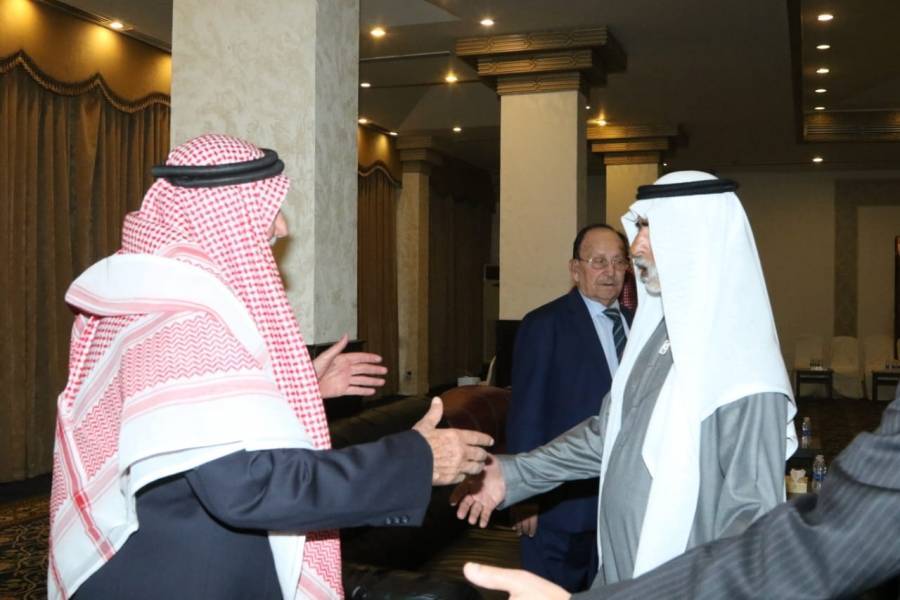 بالصور .. الشيخ نهيان بن مبارك ال نهيان يعزي بوفاة المجالي