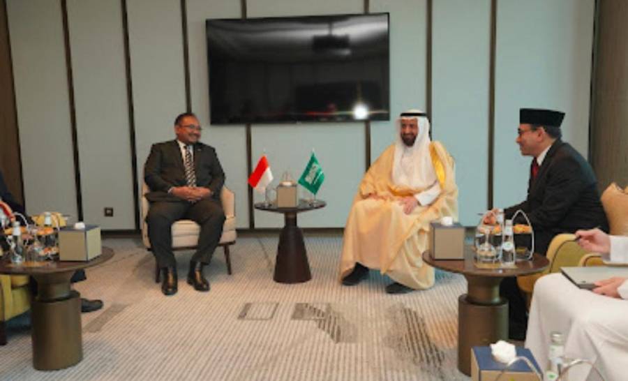 السعودية :معالي وزير الحج والعمرة ونائبه يوقّعان اتفاقيات مع 19 وفدًا من مختلف الدول الإسلامية