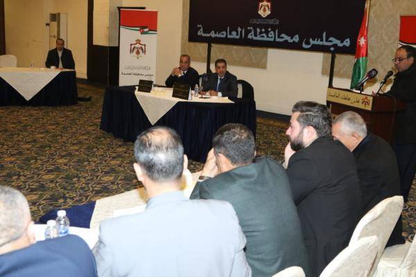 مجلسا محافظة العاصمة والتنفيذي يناقشان إنجاز مشاريع