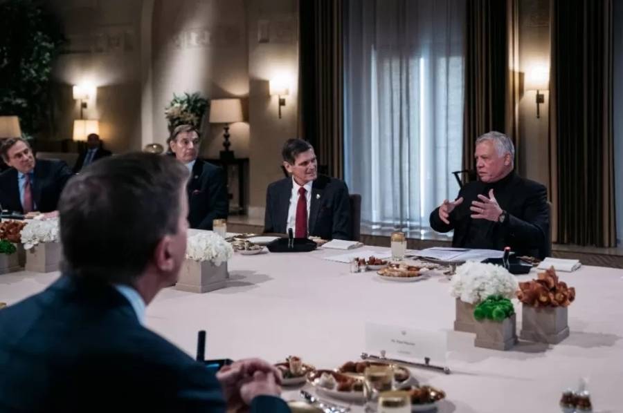 الملك يستقبل وفدا من منظمة رجال الأعمال التنفيذيين لمجموعة الأمن القومي الأمريكية