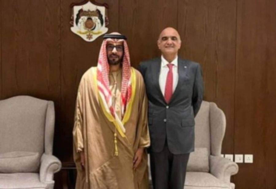 رئيس الوزراء يبحث مع السفير الإماراتي العلاقات الثنائية