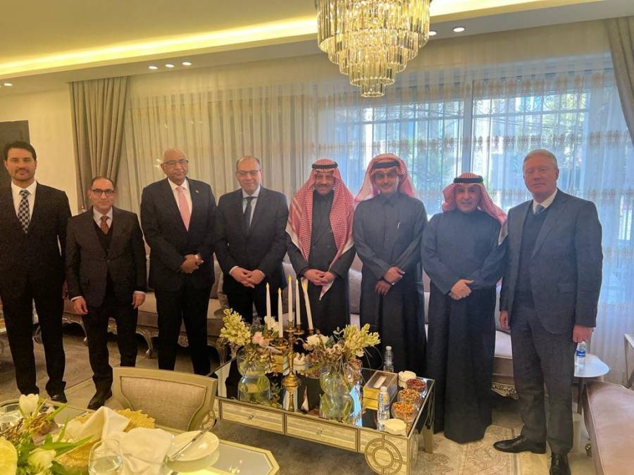 سفير خادم الحرمين يشارك في الاجتماع الدوري لسفراء الدول العربية