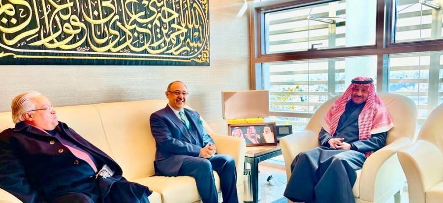 السديري يلتقي عدد من الشخصيات