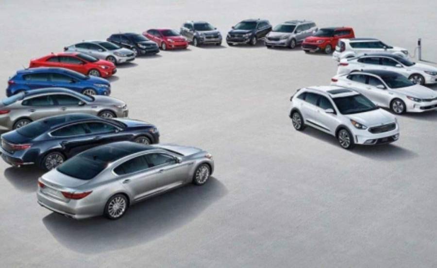 الحكومة تستثني المركبات (موديل 2017) من قرار حظر الاستيراد