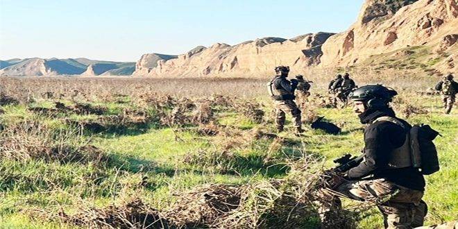 القوات العراقية تلقي القبض  على ثلاثة إرهابيين