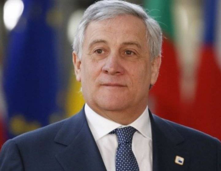 تاياني: الحكومة الإيطالية تعمل للحيلولة دون تحول البحر المتوسط إلى مقبرة للمهاجرين