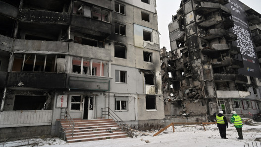 انفجارات في كييف وقصف يستهدف بنى تحتية رئيسية