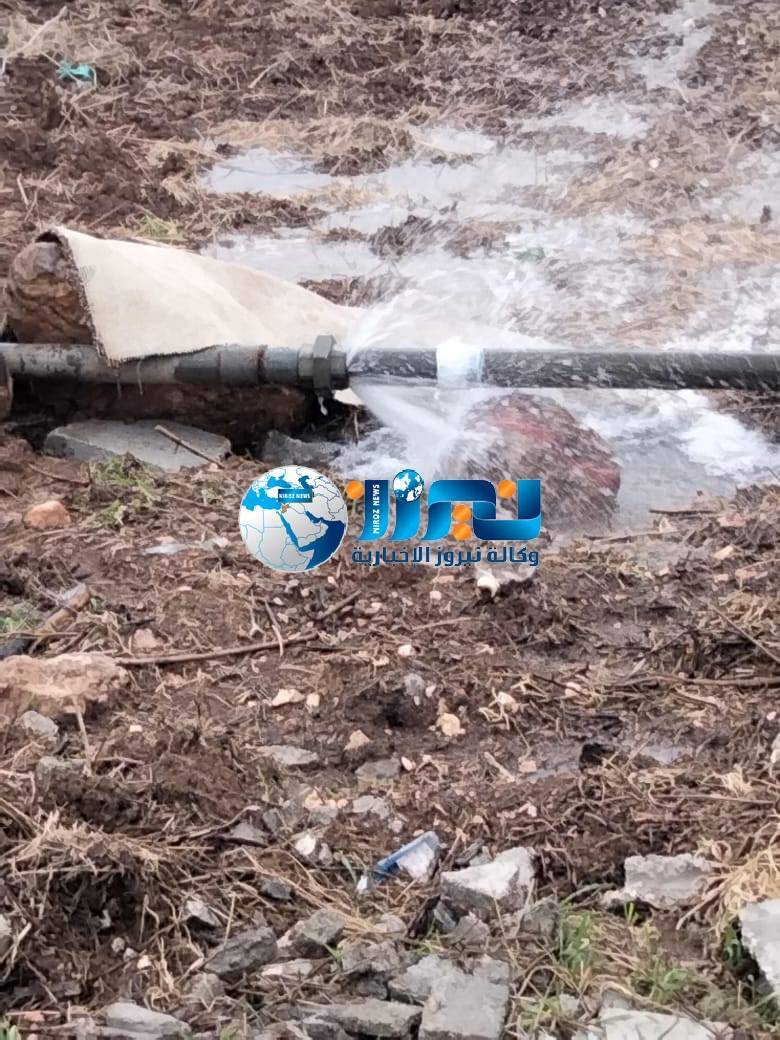 الى وزارة المياه والري .. ماسورة مياه مكسورة منذ اسبوع تتسبب بهدر كمية كبيرة من المياه في بلدة حور بمحافظة اربد