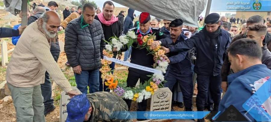 تشييع جثمان العقيد المتقاعد الدكتور عبدالرحيم الصمادي في عجلون ...صور