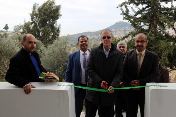 المهندسين تسلم مفاتيح 3 منازل لاسر عفيفة في عجلون