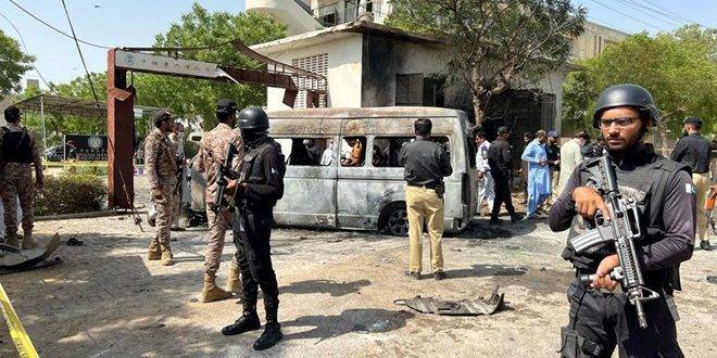 مقتل 3 عناصر من الشرطة الباكستانية في هجوم إرهابي غرب البلاد