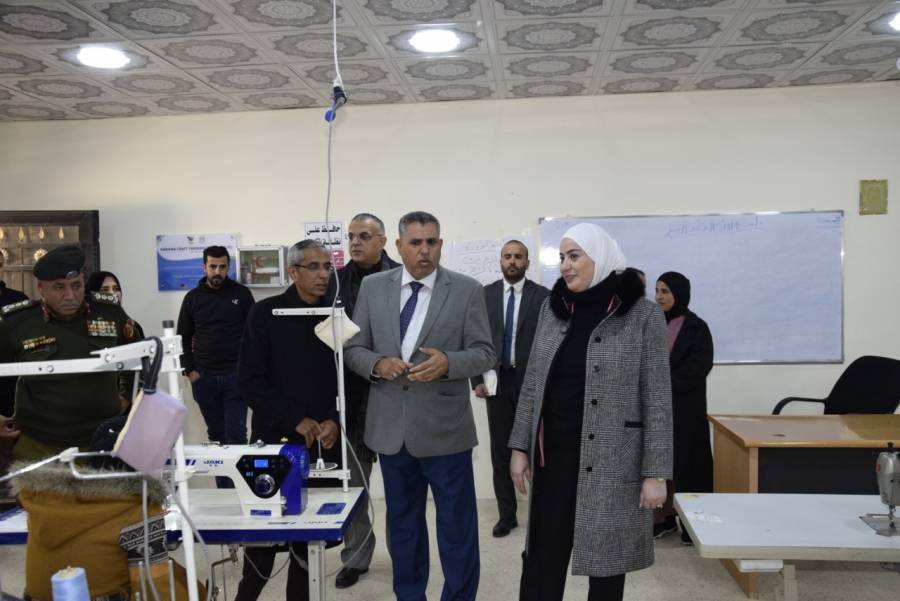 وزيرة التنمية الاجتماعية تتفقد عددا من الجمعيات الخيرية ومساكن الأسر الفقيرة في محافظة المفرق