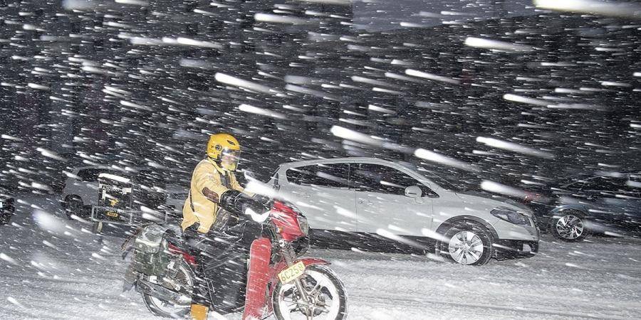 الصين تصدر تحذيرا باللون الأزرق من موجة باردة