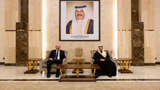 وزير الخارجية يبدأ زيارة عمل رسمية إلى الكويت يلتقي خلالها مع مسؤولين