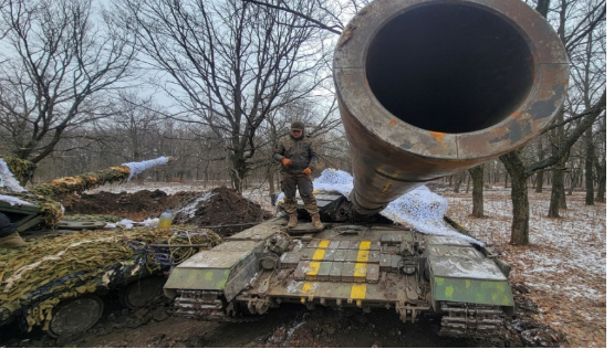 بريطانيا سترسل 14 دبابة وأسلحة ثقيلة إلى أوكرانيا