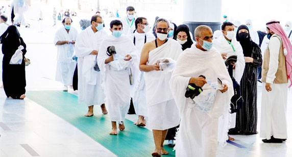 التحصين والعمر ليسا شرطاً لحج هذا العام