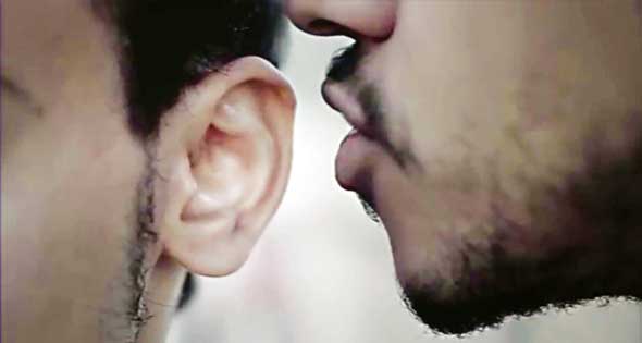 السخرية والاستهزاء أخلاق مذمومة حذر منها القرآن..الهمز واللمز