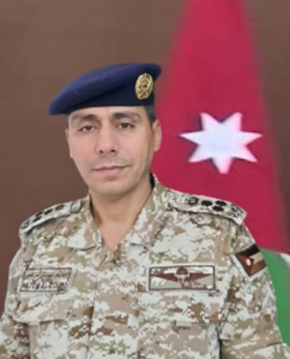 الأزمات يؤكد أهمية إشراك المتقاعدين العسكريين بالعمل فيه