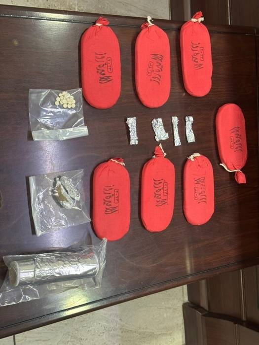 مكافحة المخدرات: القبض على أربعة مطلوبين بالرويشد ومروجين في العاصمة والمفرق ...صور