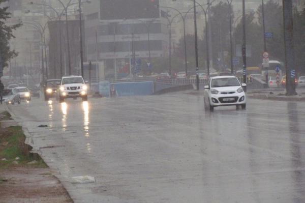 الأشغال تعلن الطوارئ المتوسطة في 5 محافظات