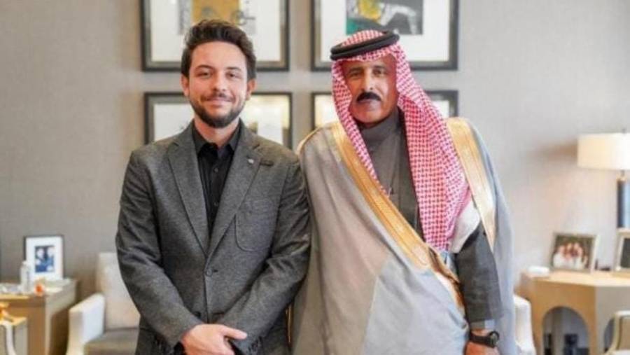 ولي العهد يلتقي الشيخ صايل مهدي السرحان