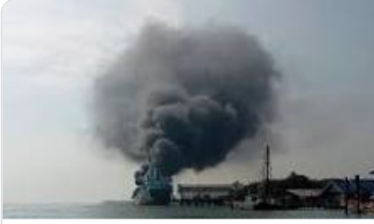 انفجار ناقلة نفط فارغة بحوض سفن وسط تايلاند وفقدان 8 عاملين