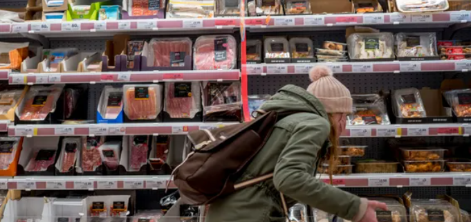 التضخم في بريطانيا عند أدنى مستوى بـ 3 أشهر في ديسمبر