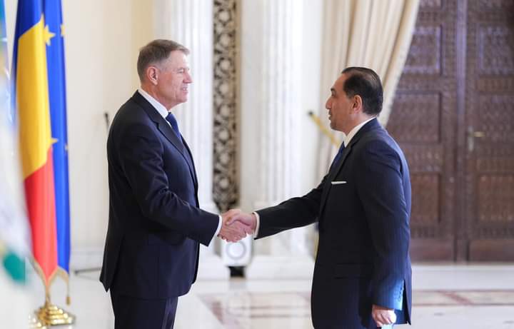 فخامة الرئيس الروماني يلتقي السفير  الأردني لدى رومانيا