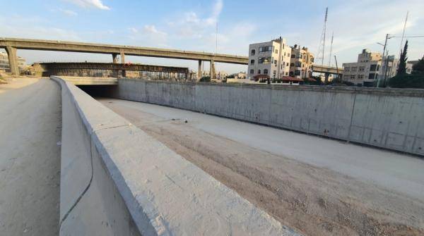 الأشغال: 97 نسبة إنجاز مشروع تقاطع الإرسال