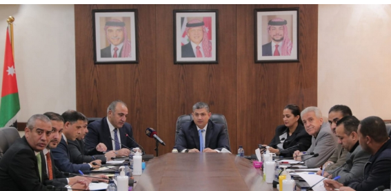 نائب يسجل رقمًا قياسيًا بمخالفات السير.. والشواربة:أنت من أكبر داعمينا