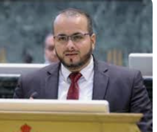 لا توجهات بإلغاء تجميد النائب الرياطي