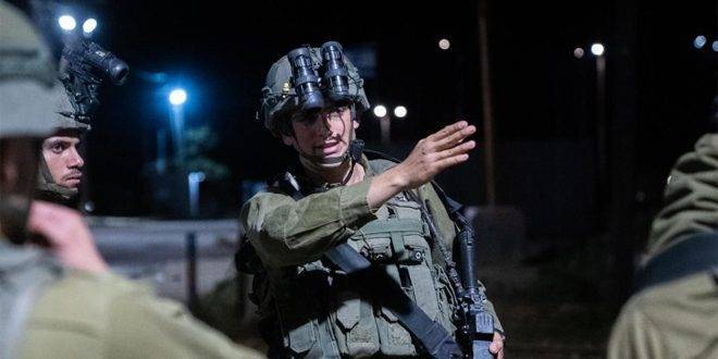 قوات الاحتلال تعتقل خمسة فلسطينيين في الضفة الغربية