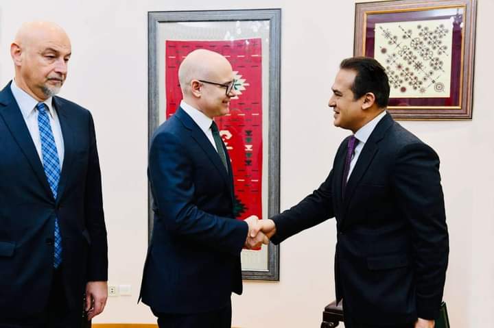 سفير جمهورية مصر العربية في صربيا يبحث التعاون الثنائي في مجال الدفاع مع نائب رئيسة الوزراء وزير الدفاع الصربي