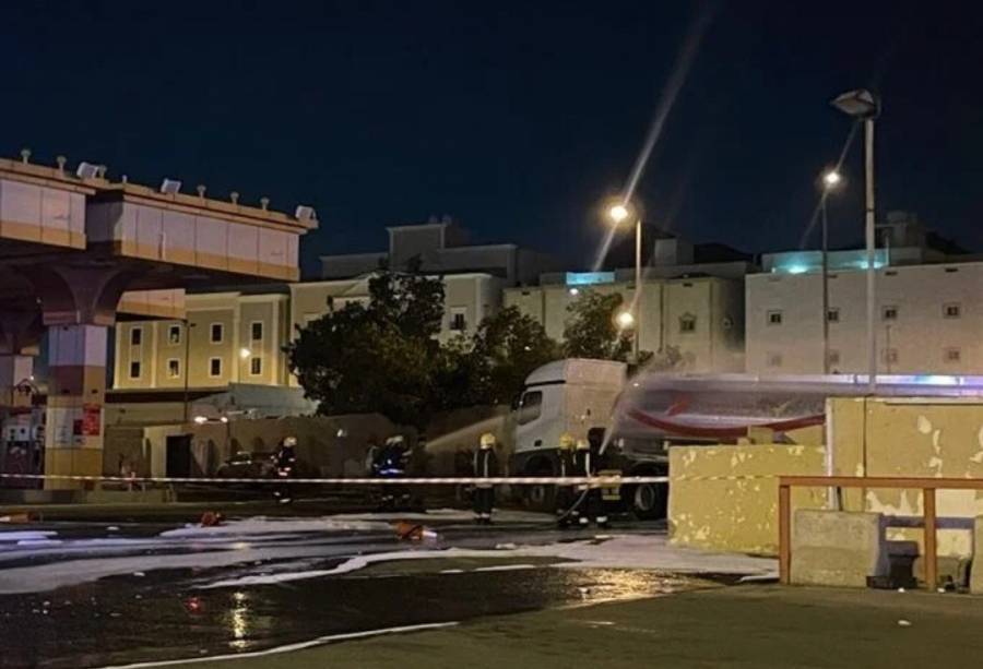 السعودية ..«مدني مكة» يسيطر على حريق في صهريج وقود بإحدى المحطات