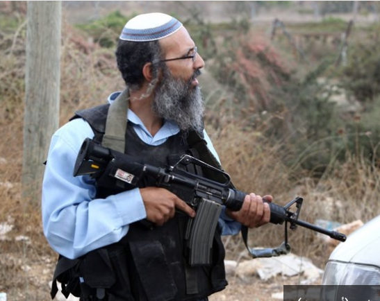 استشهاد شاب فلسطيني برصاص مستوطن وسط الضفة الغربية