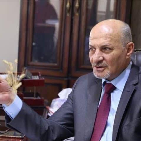 وزير الإدارة المحلية ينعى رئيس بلدية إربد السابق