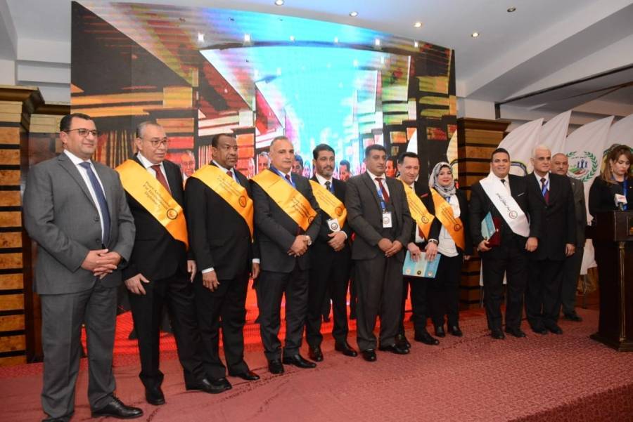 إنطلاق فعاليات ملتقى السلام والاستثمار تحت رعاية مركز السلام للدبلوماسية الدولية والنادى الدبلوماسى_صور