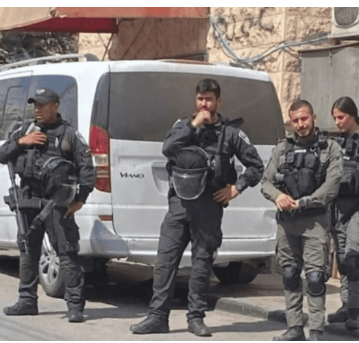 اعتقال طفل بزعم تخطيطه لتنفيذ عملية بالقدس