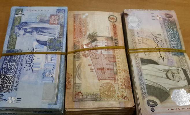 إيداع رواتب الأجهزة الأمنية في البنوك