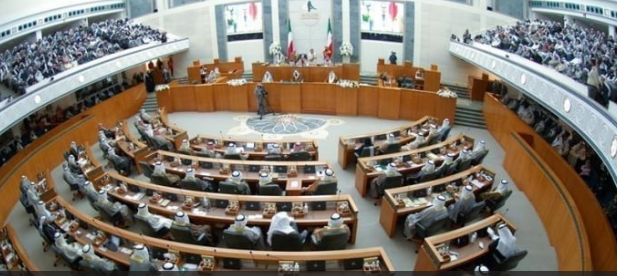 استقالة الحكومة الكويتية بعد خلافات مع مجلس الأمة