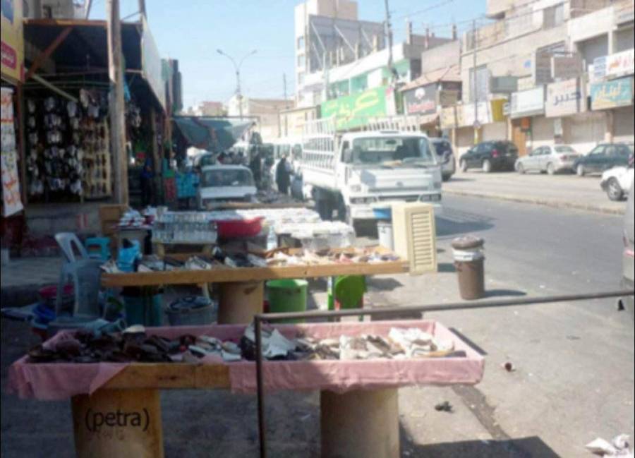 الرصيفة: حملة لإزالة البسطات المخالفة بمخيم حطين