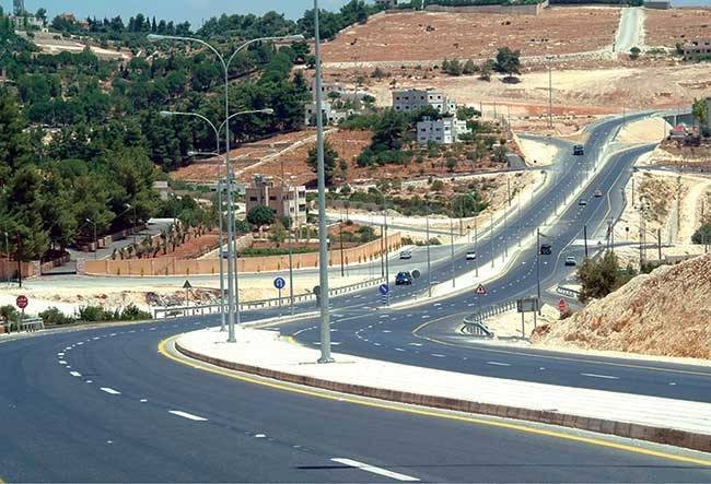 “الأشغال”: 70 نسبة مشروع إعادة تأهيل طريق حمرة الصحن