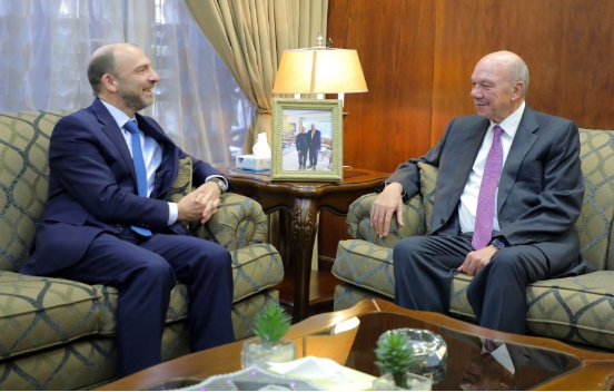 الفايز يلتقي سفير مملكة بلجيكا لدى المملكة