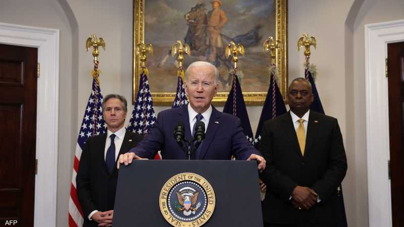 بايدن يعلن تقديم أسلحة نوعية إلى أوكرانيا