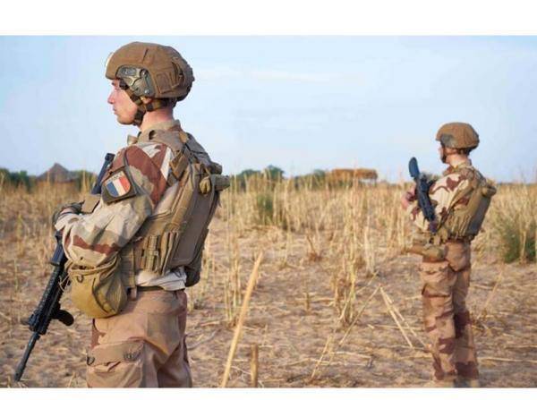 فرنسا تعلن سحب قواتها من بوركينا في غضون شهر