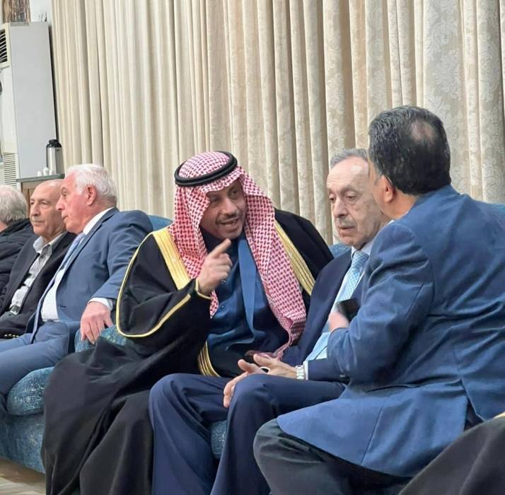 السفير السعودي يقدم واجب العزاء بوفاة شقيق دولة رئيس الوزراء الأردني الاسبق عبدالكريم علاوي الكباريتي.